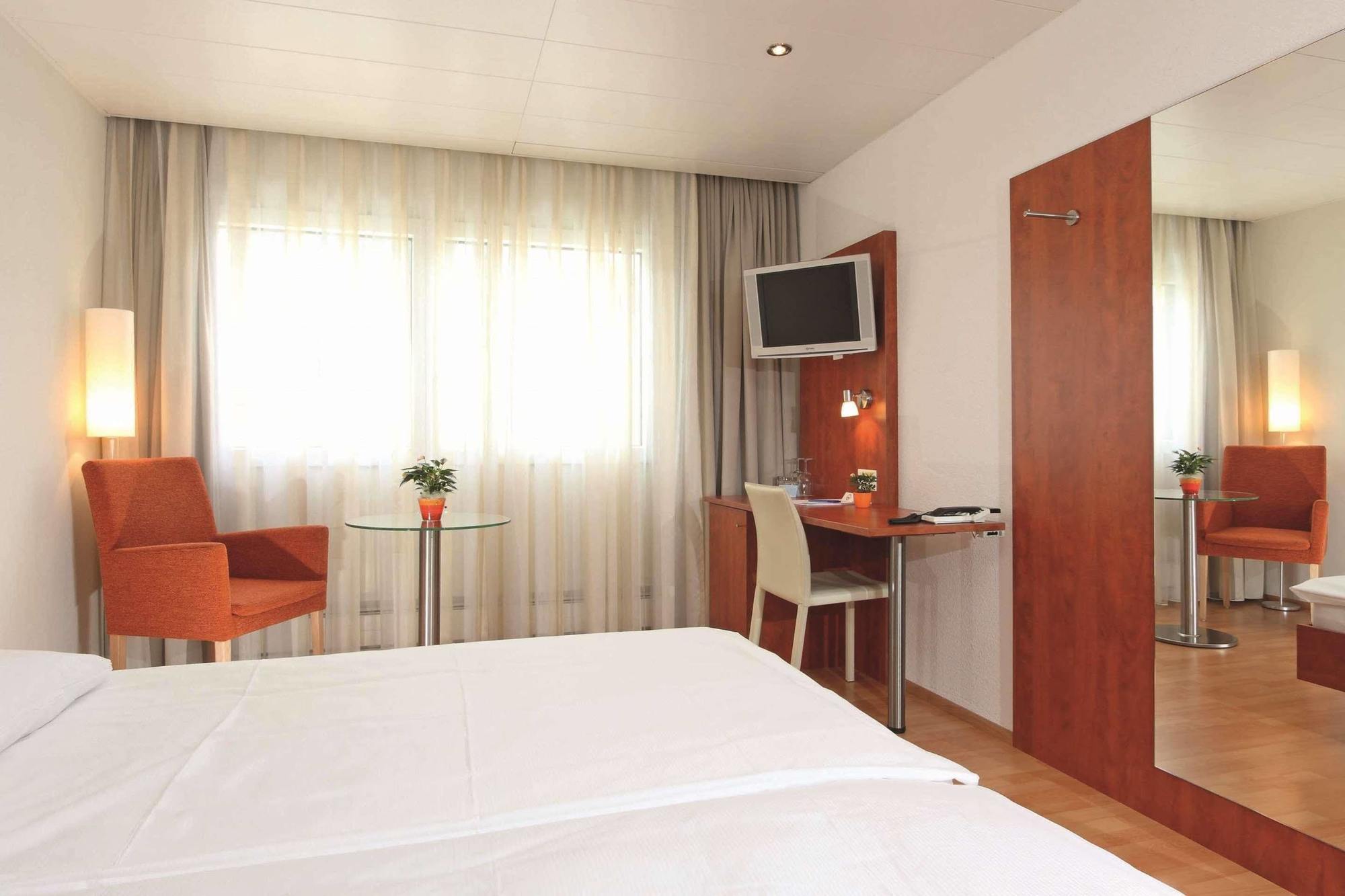 Aarauerhof - Self Check-In Hotel Quarto foto